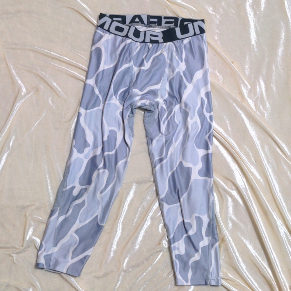 Under Armour Sports Under-Shorts | Youth Extra Large | Gray Camo | Boys